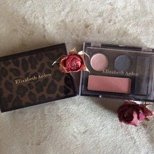 2 Elizabeth Arden Mini eye shadow and blush palettes